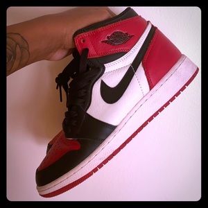 Jordan retro 1s